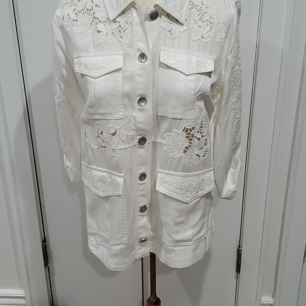 NWT Alice + Olivia Charline Oversized Military White Jacket sz Small